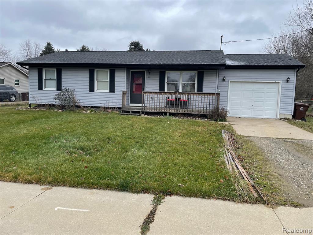 411 S CLARK, Webberville, MI 48892 — front exterior