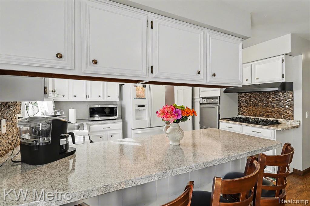 5865 Dunmore Court, West Bloomfield, MI — Photo 20