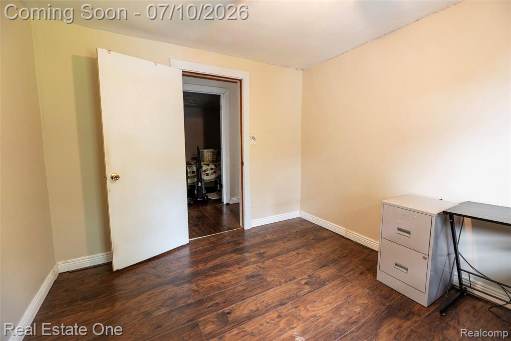 875 S Grey Road, Auburn Hills, MI 48326 — Photo 15