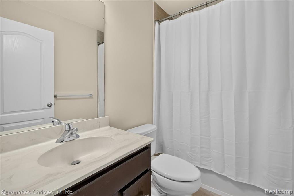 46592 Pinehurst Circle N, Northville, MI 48168 — Photo 45