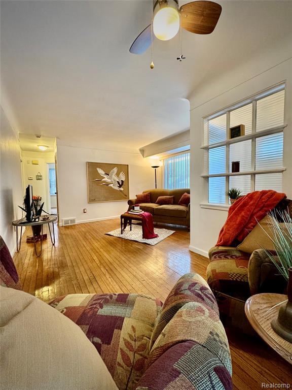 9534 Heyden, Detroit, MI 48228 — Photo 4