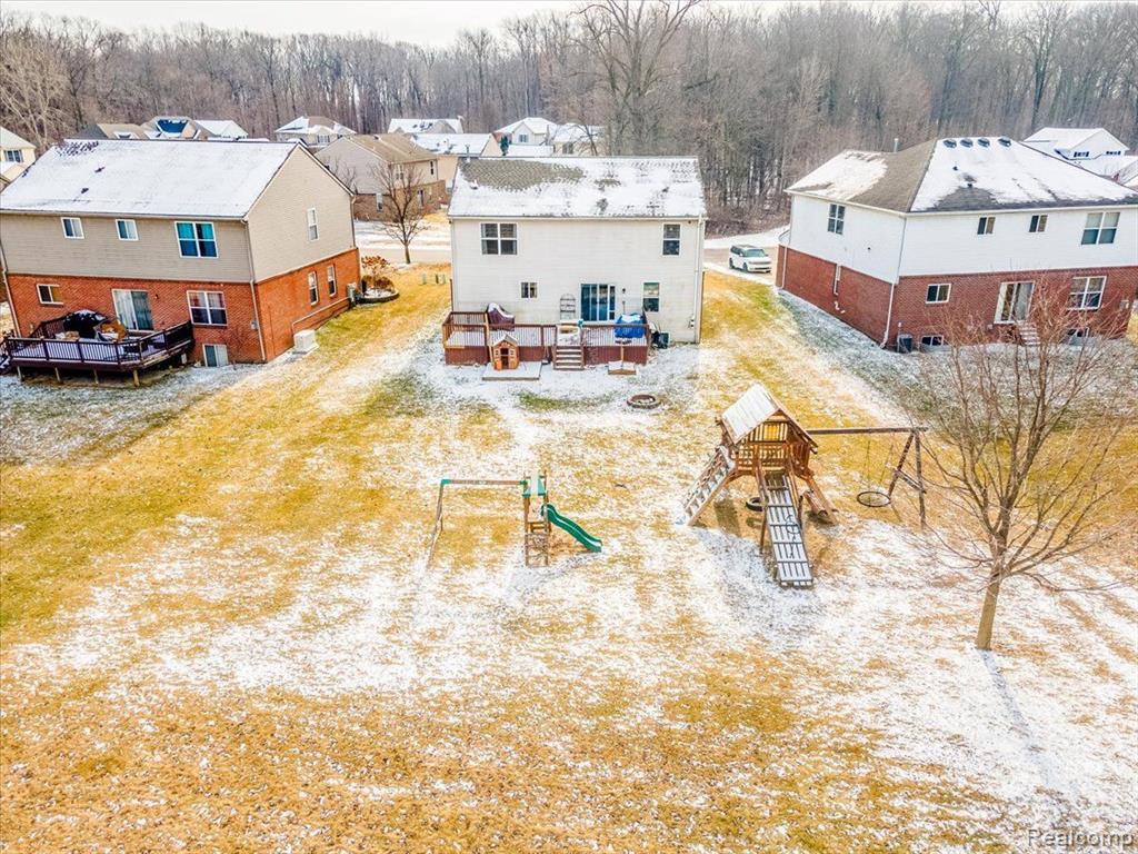 42936 N CUMBERLAND Drive, Belleville, MI 48111 — Photo 37