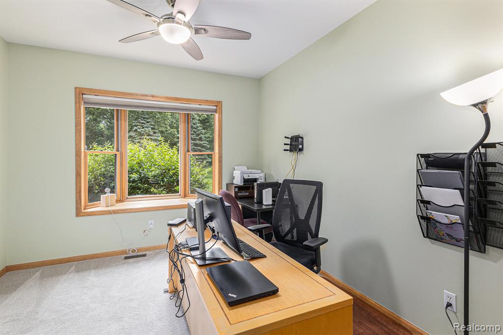 4301 Rolling Acres Drive, Hartland, MI 48353 — Photo 29