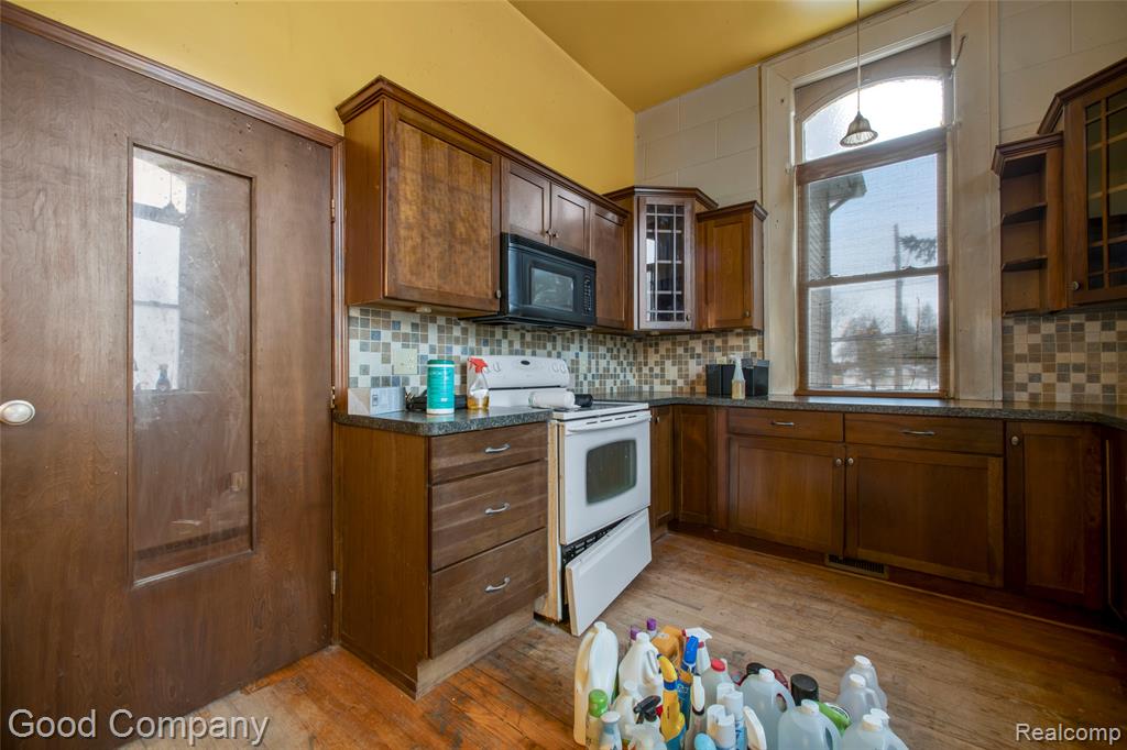 36950 Willow Road, New Boston, MI 48164 — Photo 15