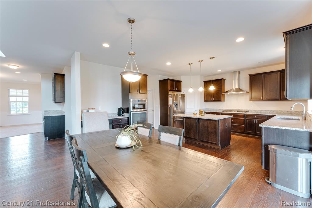 6776 Portsman Court, Canton, MI 48187 — Photo 47