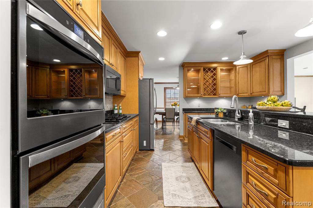 41804 Waterfall Road, Northville, MI 48168 — Photo 36