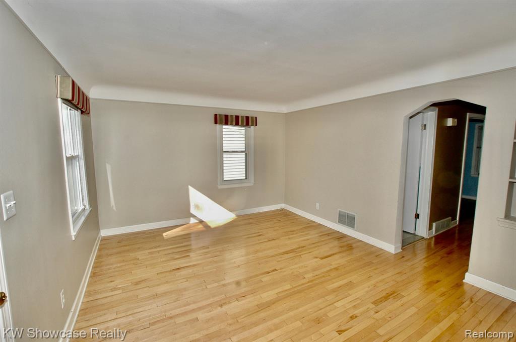 611 MARLIN Avenue, Royal Oak, MI 48067 — Photo 6