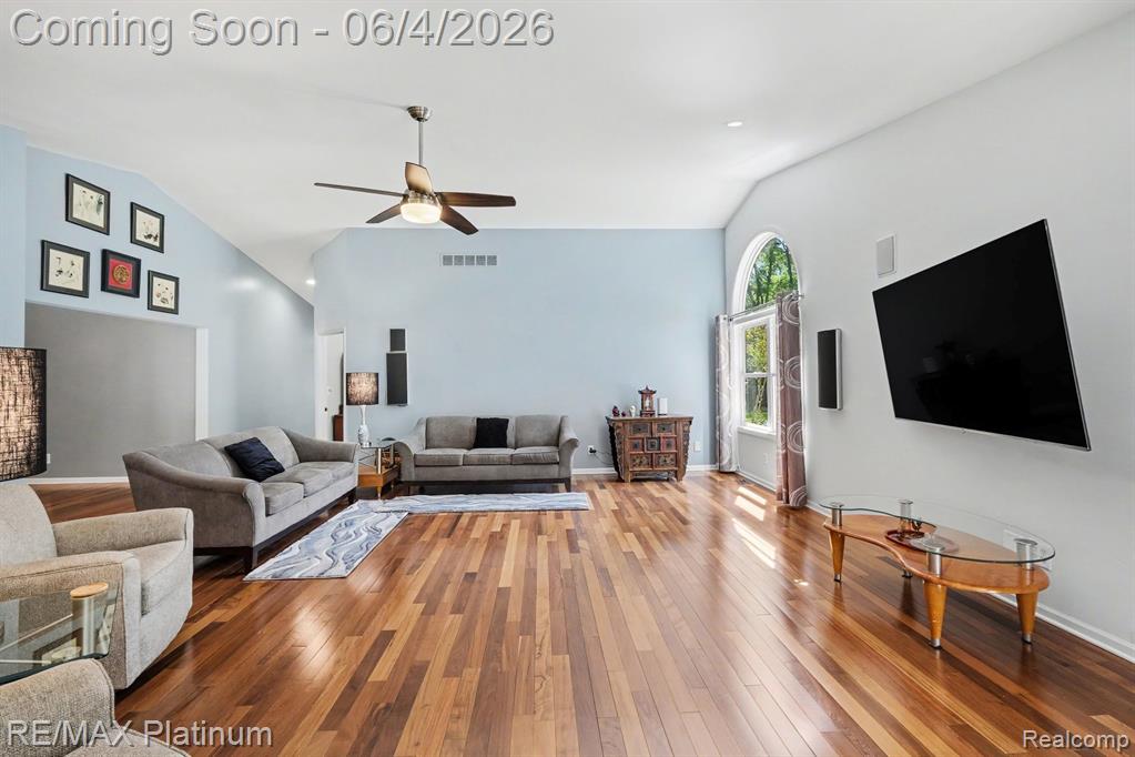 535 Wolfe Road, Ortonville, MI 48462 — Photo 12