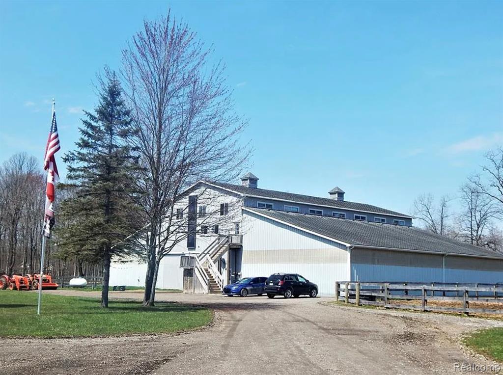 4441 Mack Road, Howell, MI 48855