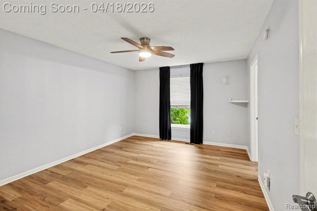 702 Dewars Street, Howell, MI 48843 — Photo 13