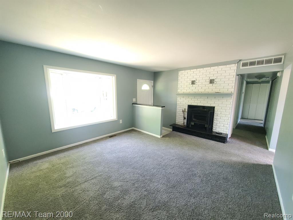 41743 MCKINLEY Street, Van Buren, MI 48111 — Photo 6