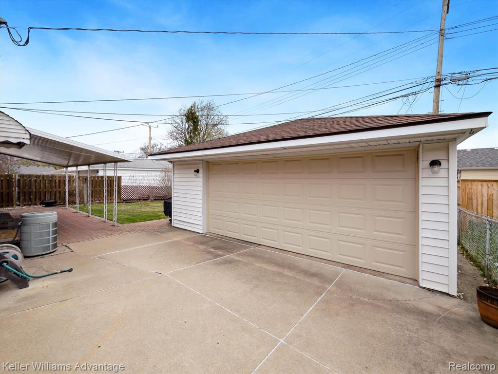 6634 HAWTHORNE Street, Garden City, MI — Photo 36