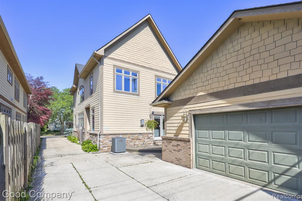 721 S Kenwood Avenue, Royal Oak, MI 48067 — Photo 44