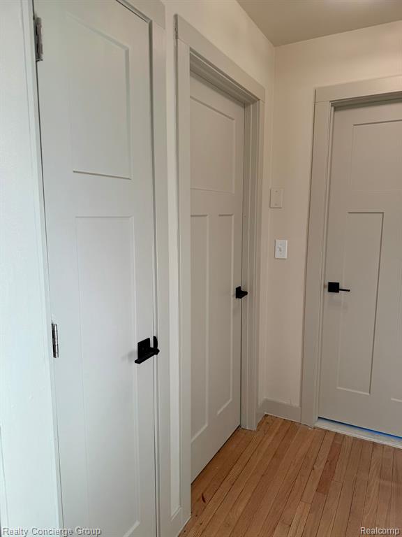 400 N LEONA Avenue, Garden City, MI — Photo 24