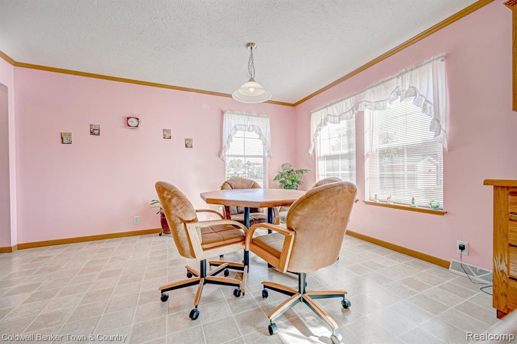 11108 Wood Run Circle, South Lyon, MI 48178 — Photo 17