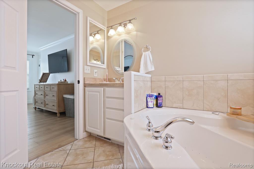 10199 Lange Road, Birch Run, MI 48415 — Photo 30