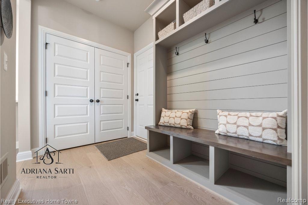 50931 MISTWOOD Drive, Macomb, MI 48042 — Photo 39