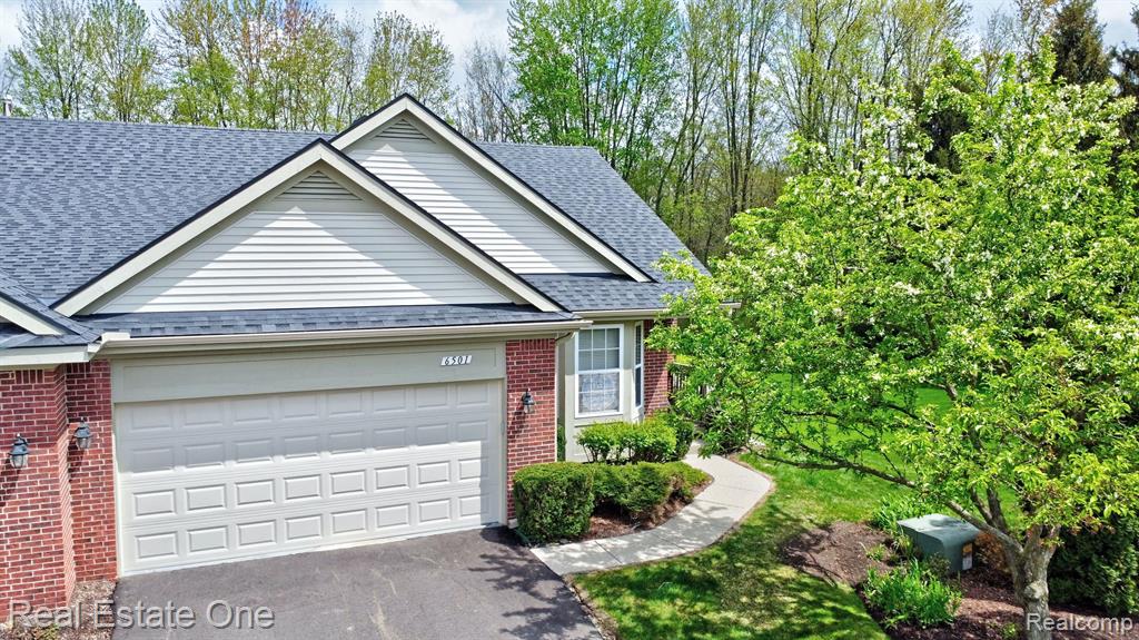6501 CLUB E, 8, Grand Blanc, MI 48439 — Photo 2