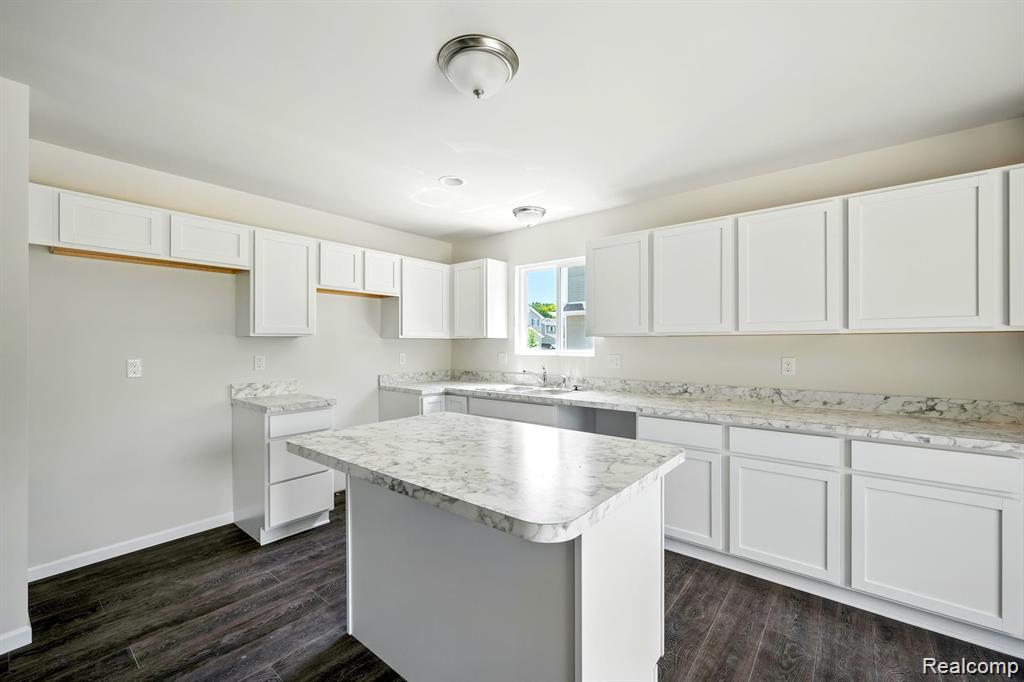 5750 Copper Tree Park, Waterford, MI 48327 — Photo 10