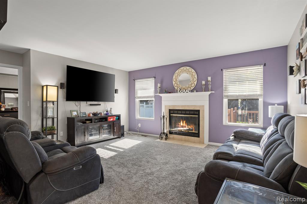 811 SAINT JOHNS Boulevard, Lincoln Park, MI 48146 — Photo 7