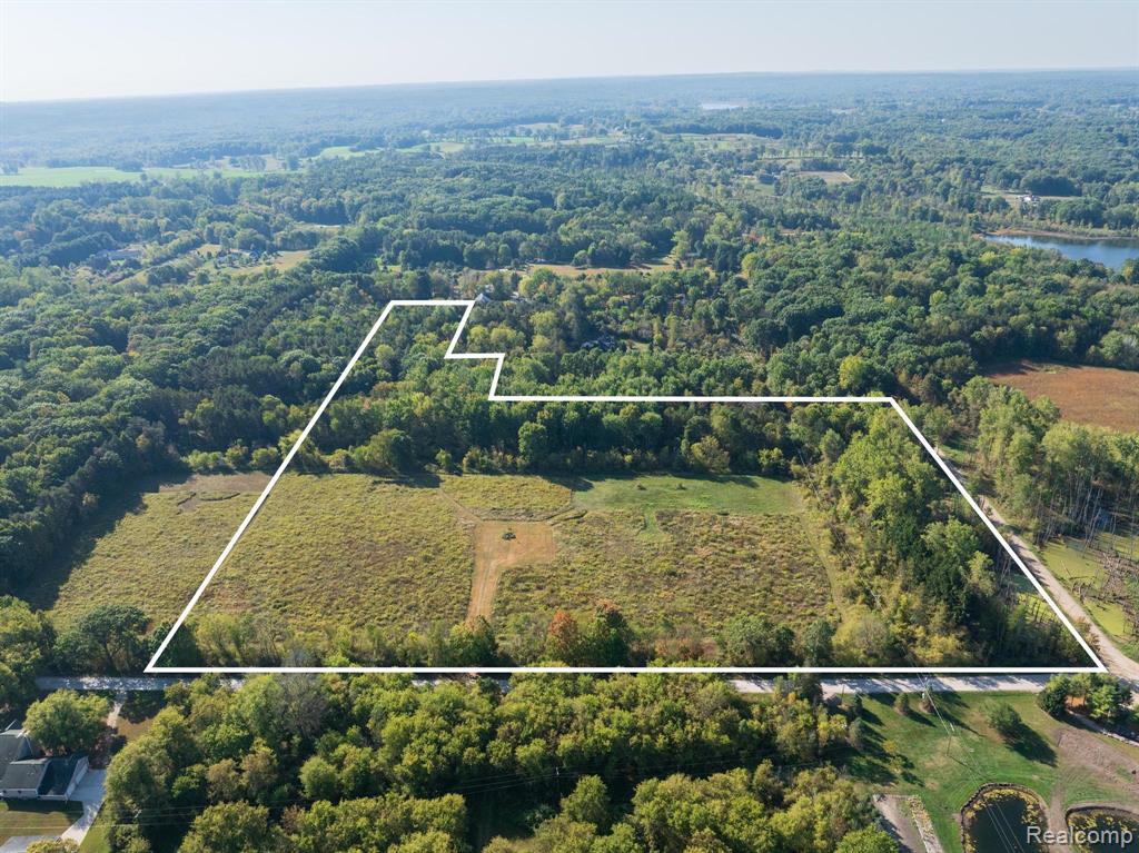 4066 Crawford Road, Dryden, MI 48428 — front exterior