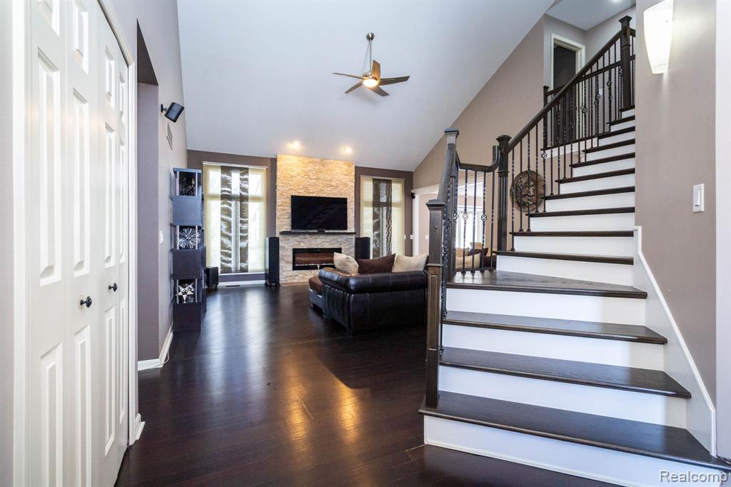 49683 Yale Drive, Macomb, MI 48044 — Photo 7