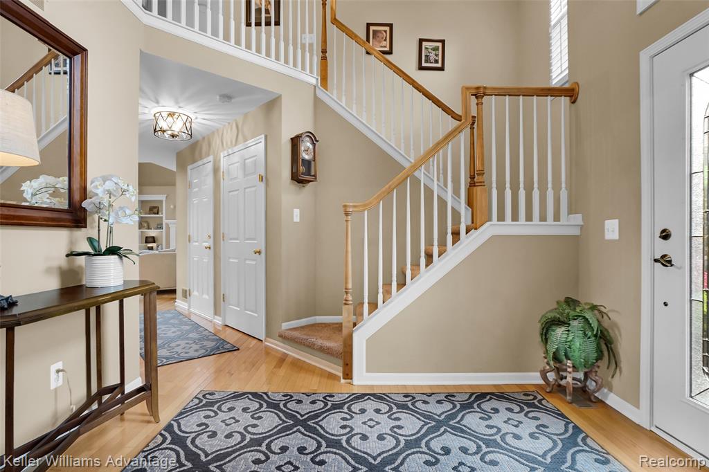 634 Olivia Drive, Milford, MI 48381 — Photo 7