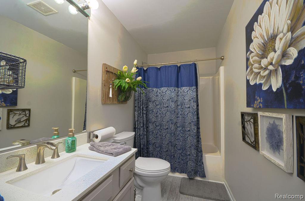 7968 Divot Drive E, 5, Waterford, MI 48327 — Photo 21