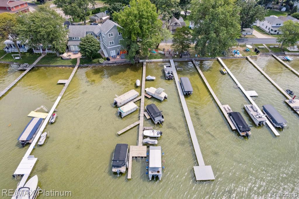 11181 W FERNDALE Drive, Manitou Beach, MI 49253 — Photo 21