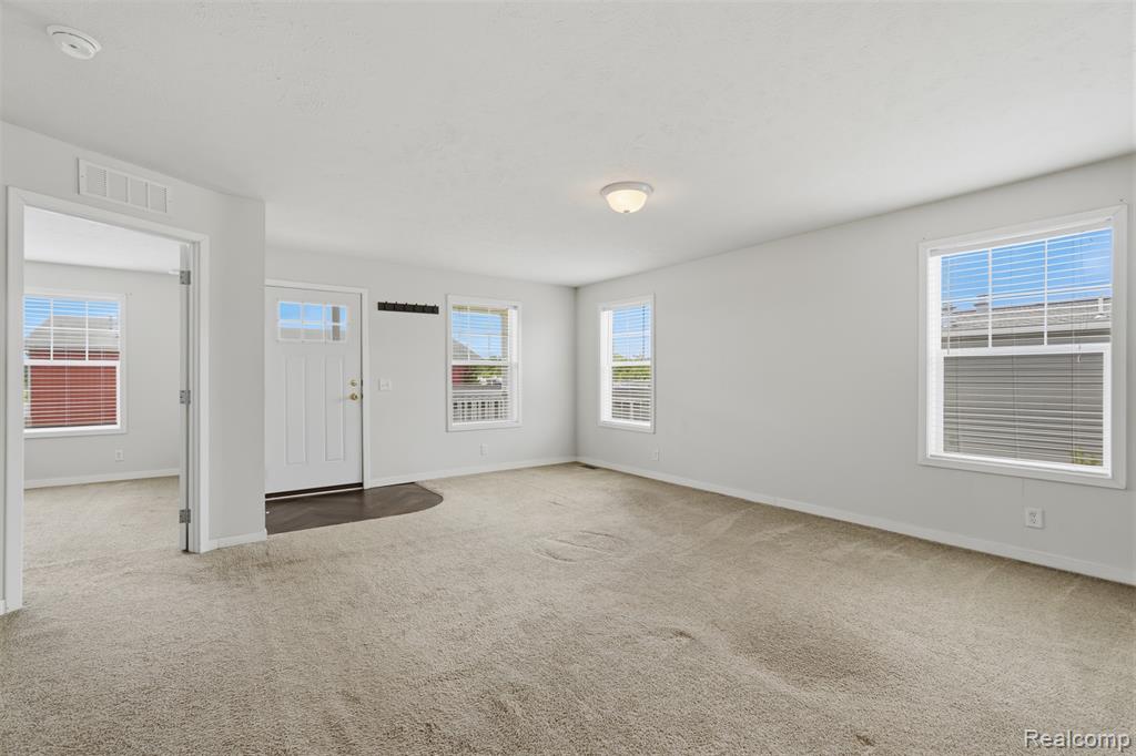 11766 Cedarbrook Drive, South Lyon, MI 48178 — Photo 9