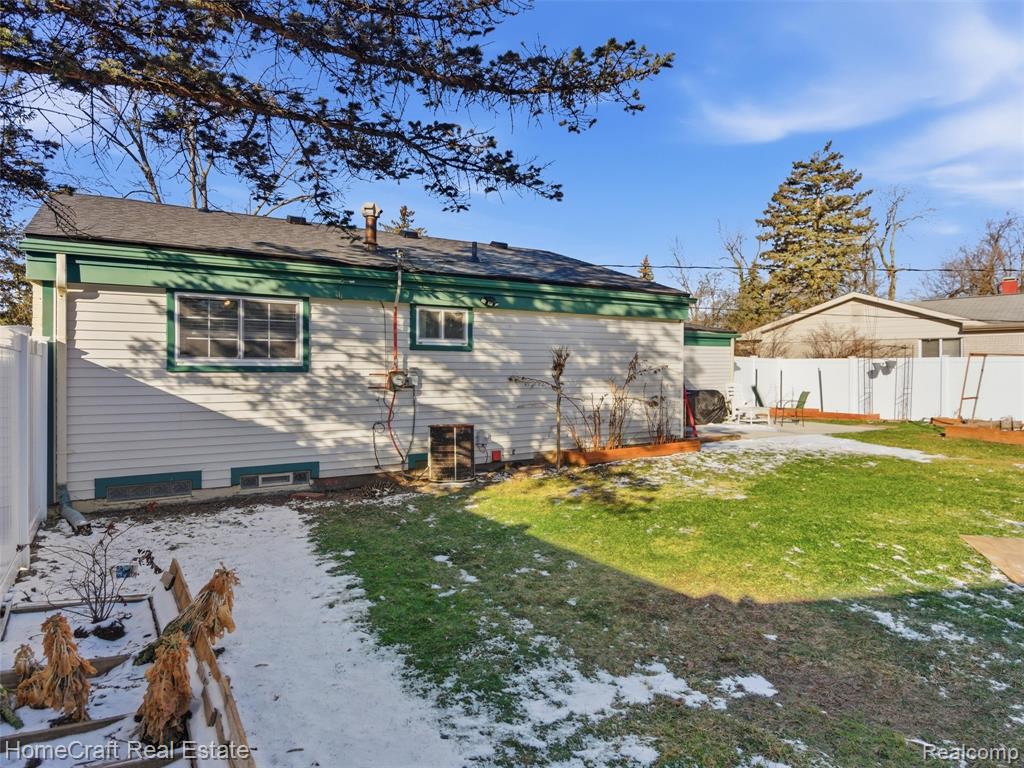 750 SOUTHAMPTON Court, Auburn Hills, MI 48326 — Photo 33