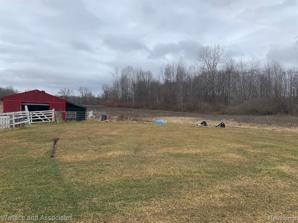 8407 SMITHS CREEK Road, Wales, MI — Photo 17
