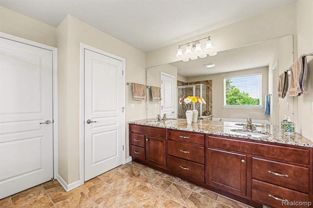51133 Federal Boulevard, Canton, MI 48188 — Photo 15