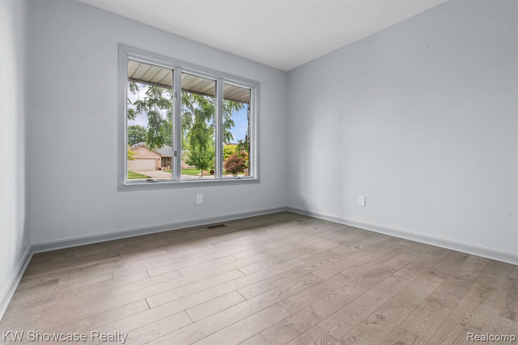 43351 ASPEN Drive, Sterling Heights, MI 48313 — Photo 18
