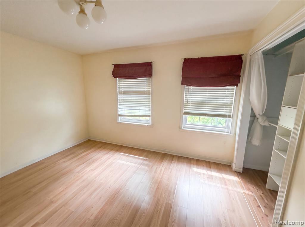 6536 Mountview Court - Photo 4