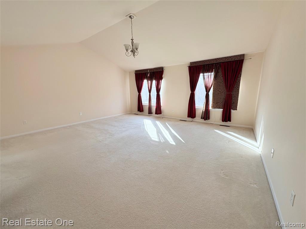 6178 Elarz Drive, Troy, MI 48085 — Photo 17