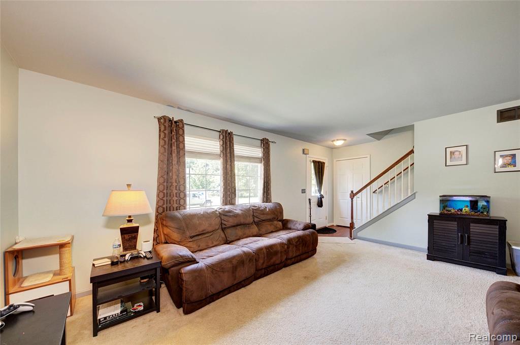 8972 Ash Drive, Whitmore Lake, MI 48189 — Photo 7