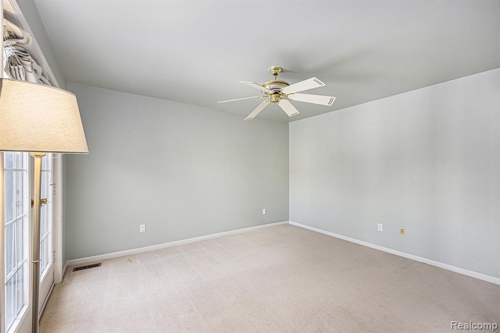 584 Cambridge Way, Bloomfield Hills, MI 48304 — Photo 20