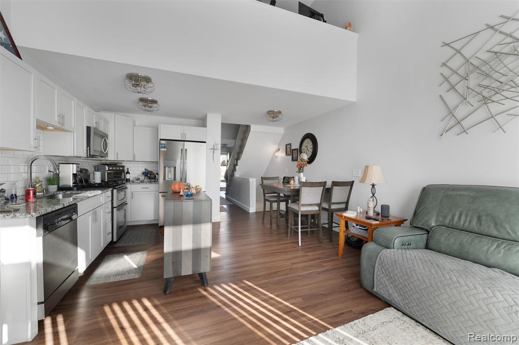35074 Windsor Drive, New Baltimore, MI 48047 — Photo 9