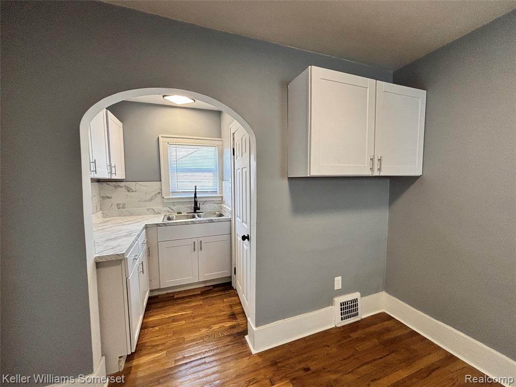 7028 Studebaker Avenue, Warren, MI 48091 — Photo 5
