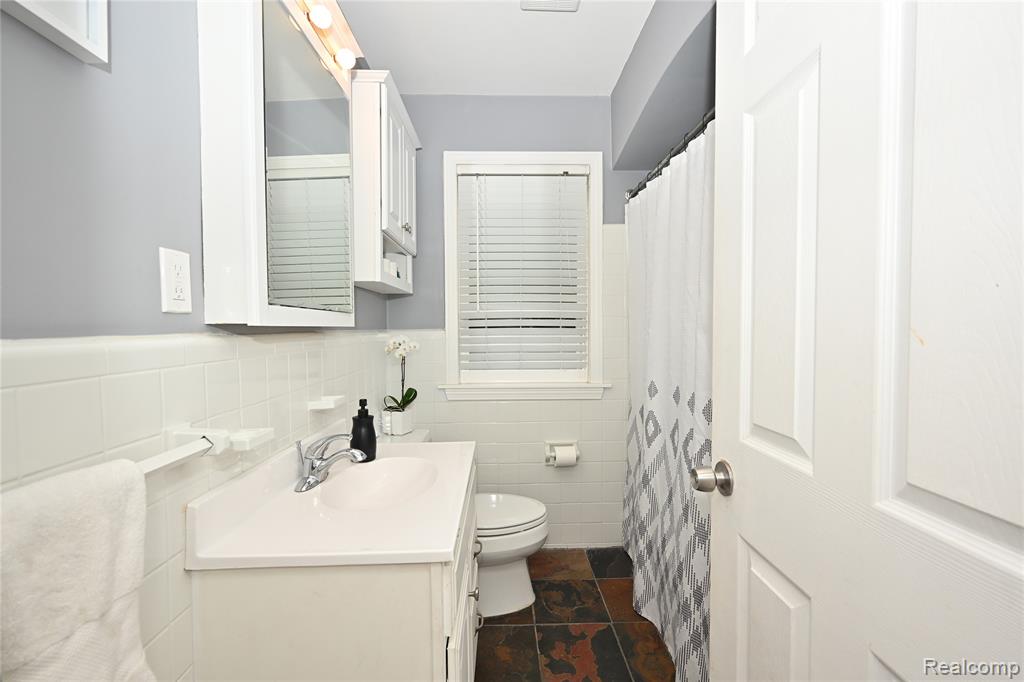 618 W Houstonia Avenue, Royal Oak, MI 48073 — Photo 18