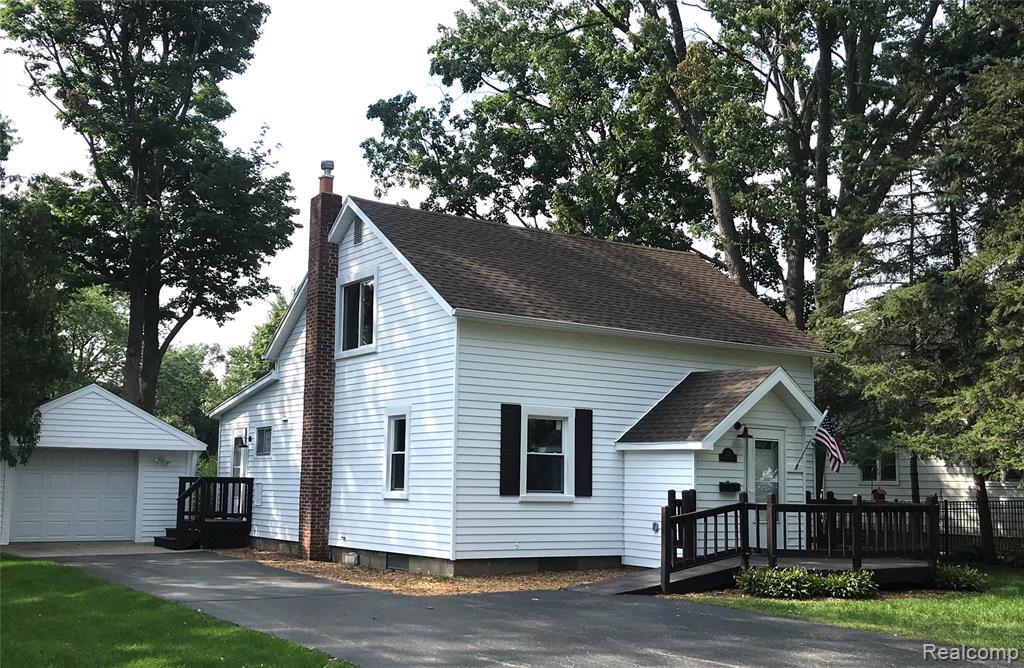 222 Franklin Street, Milford, MI 48381