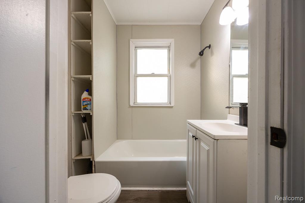 128 W Muir Avenue, Hazel Park, MI 48030 — Photo 15