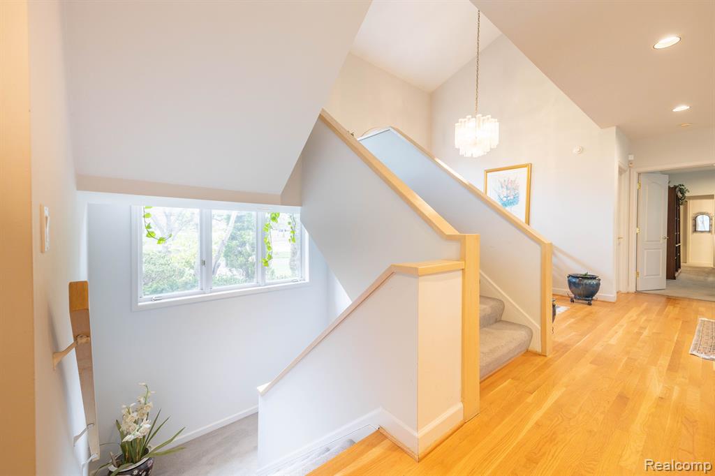 4599 RAVINE Drive, Bloomfield Hills, MI 48301 — Photo 34