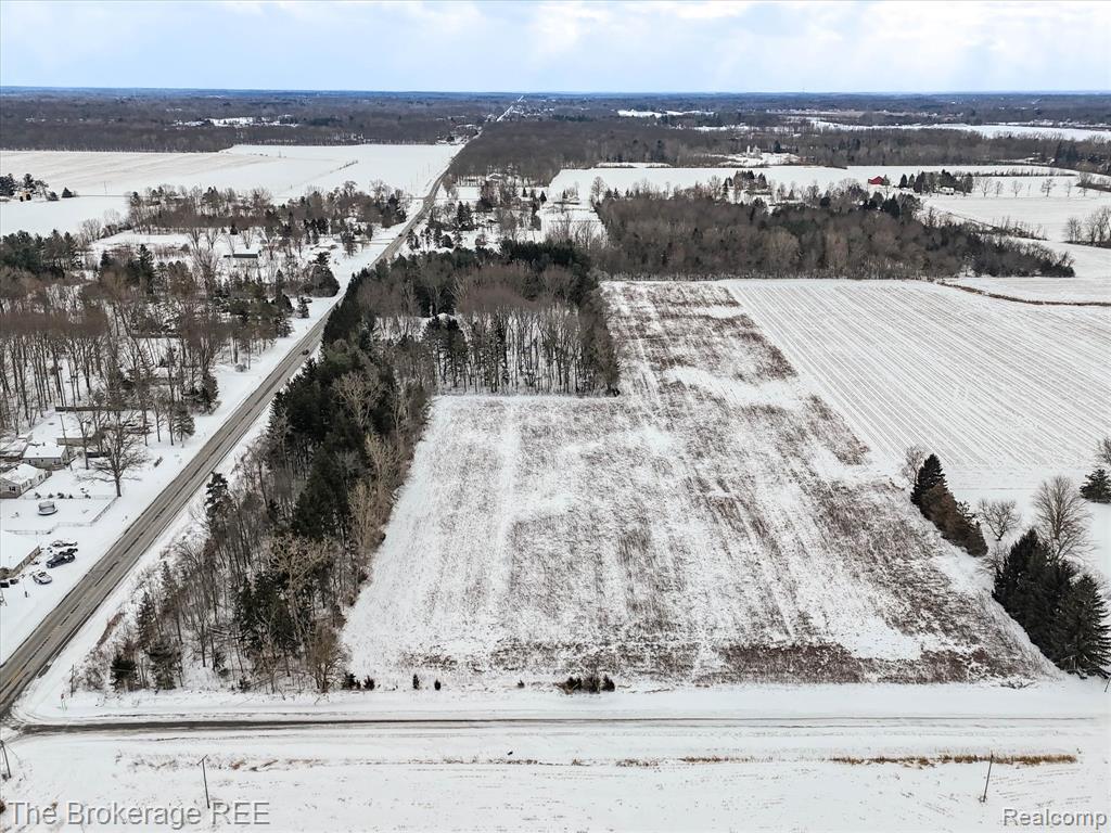 S Gera Rd, Birch Run, MI 48415 — front exterior