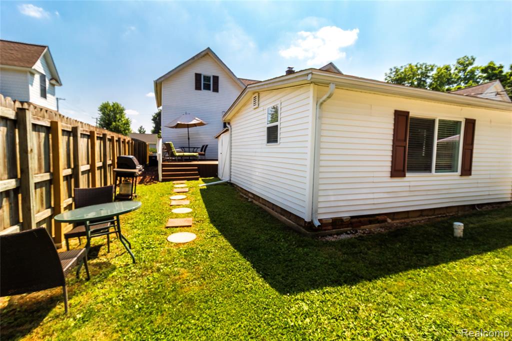 835 N Main Street, Lapeer, MI 48446 — Photo 34