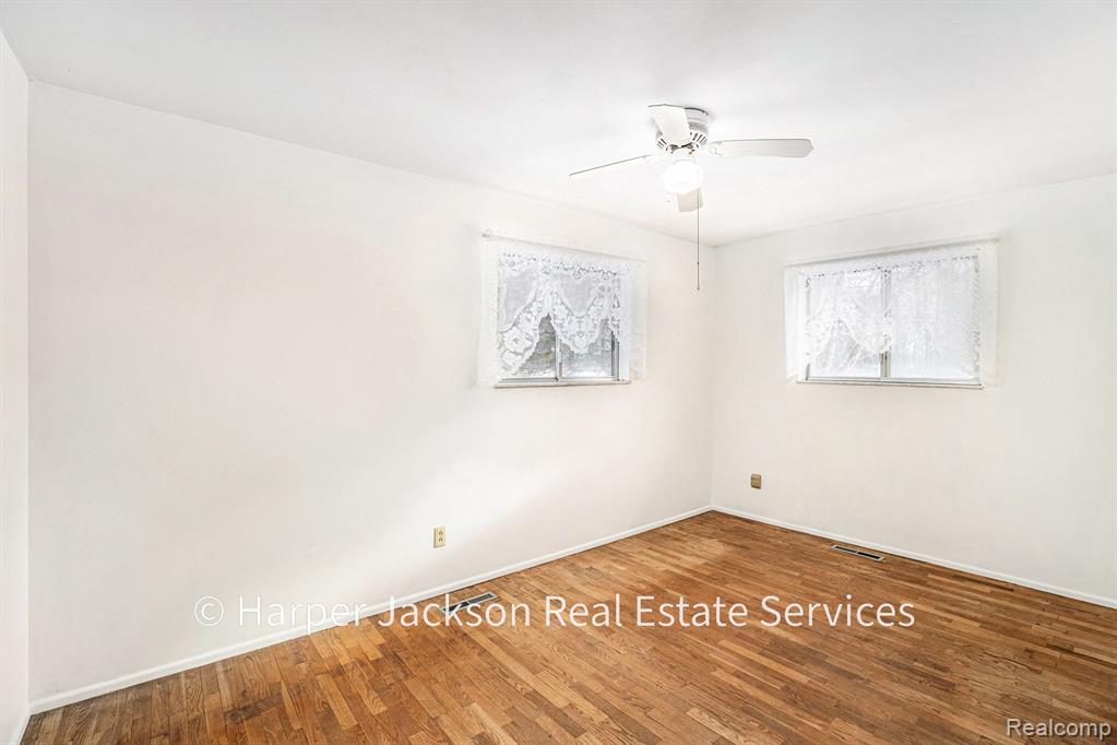 11637 E Lansing Road, Durand, MI 48429 — Photo 21