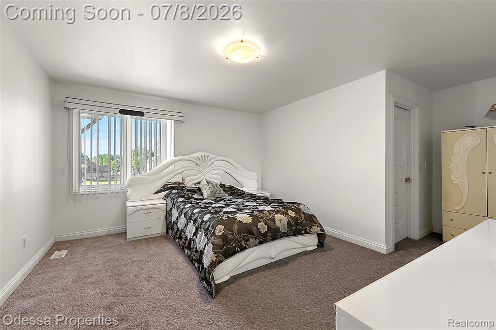 12984 Azure Drive, Utica, MI 48315 — Photo 48