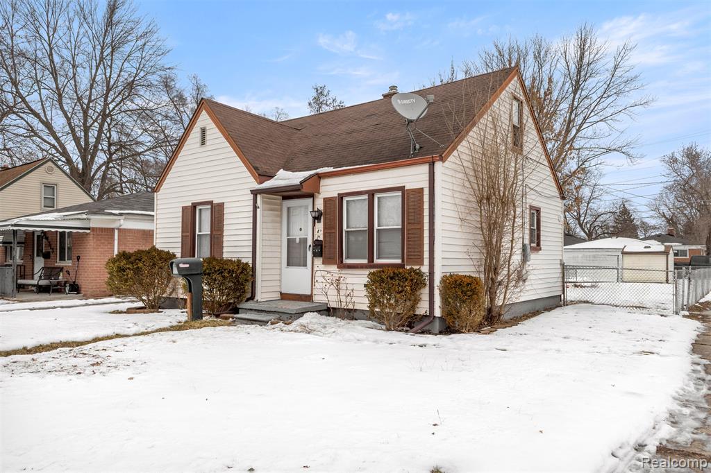 4721 Jackson Street, Dearborn Heights, MI 48125 — Photo 2