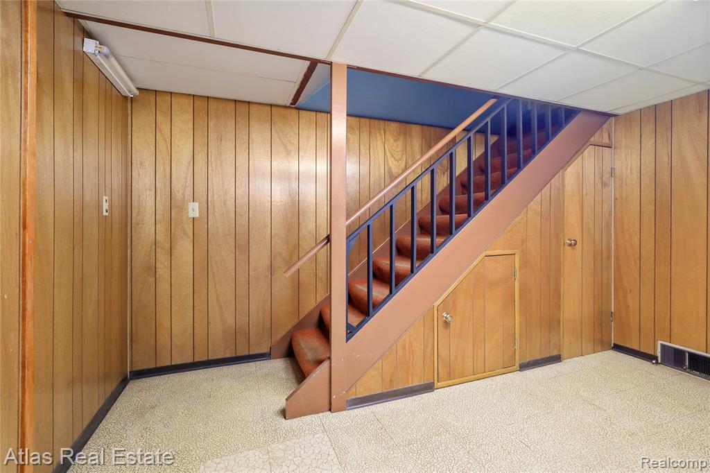 4386 Bennett Drive, Burton, MI 48519 — Photo 63
